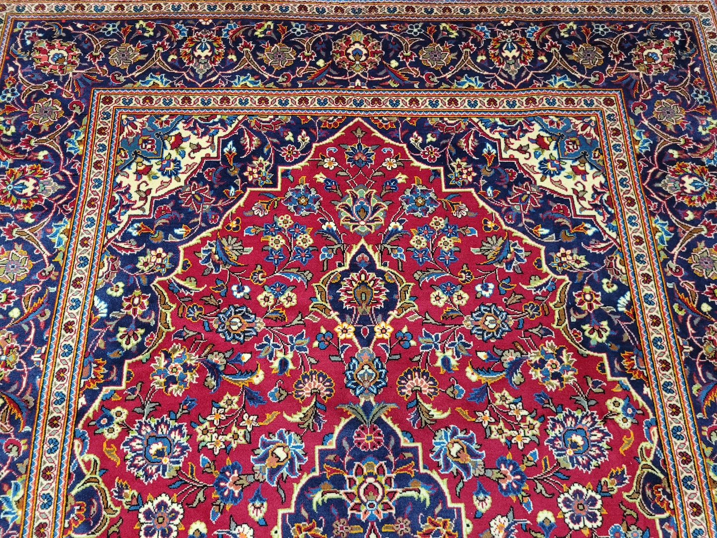 Keschan Teppich 310x200 cm florales Medaillonmuster feine Wolle