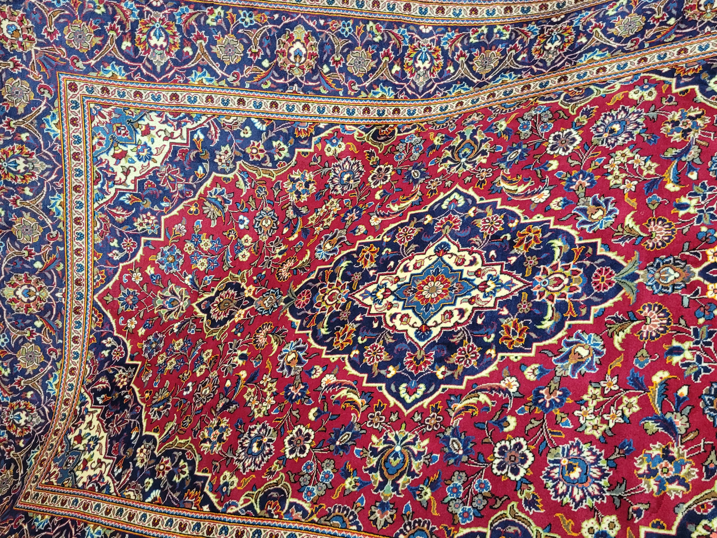 Keschan Teppich 310x200 cm florales Medaillonmuster feine Wolle