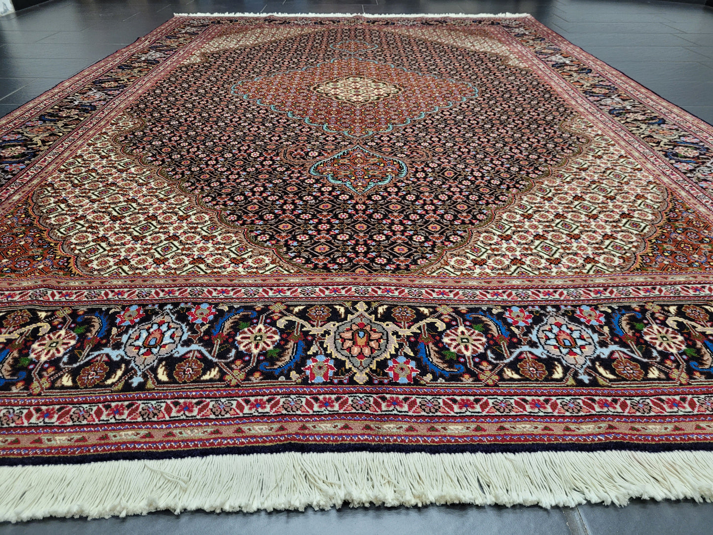 Täbriz Teppich 300x205 cm feine Wolle Medaillonmuster