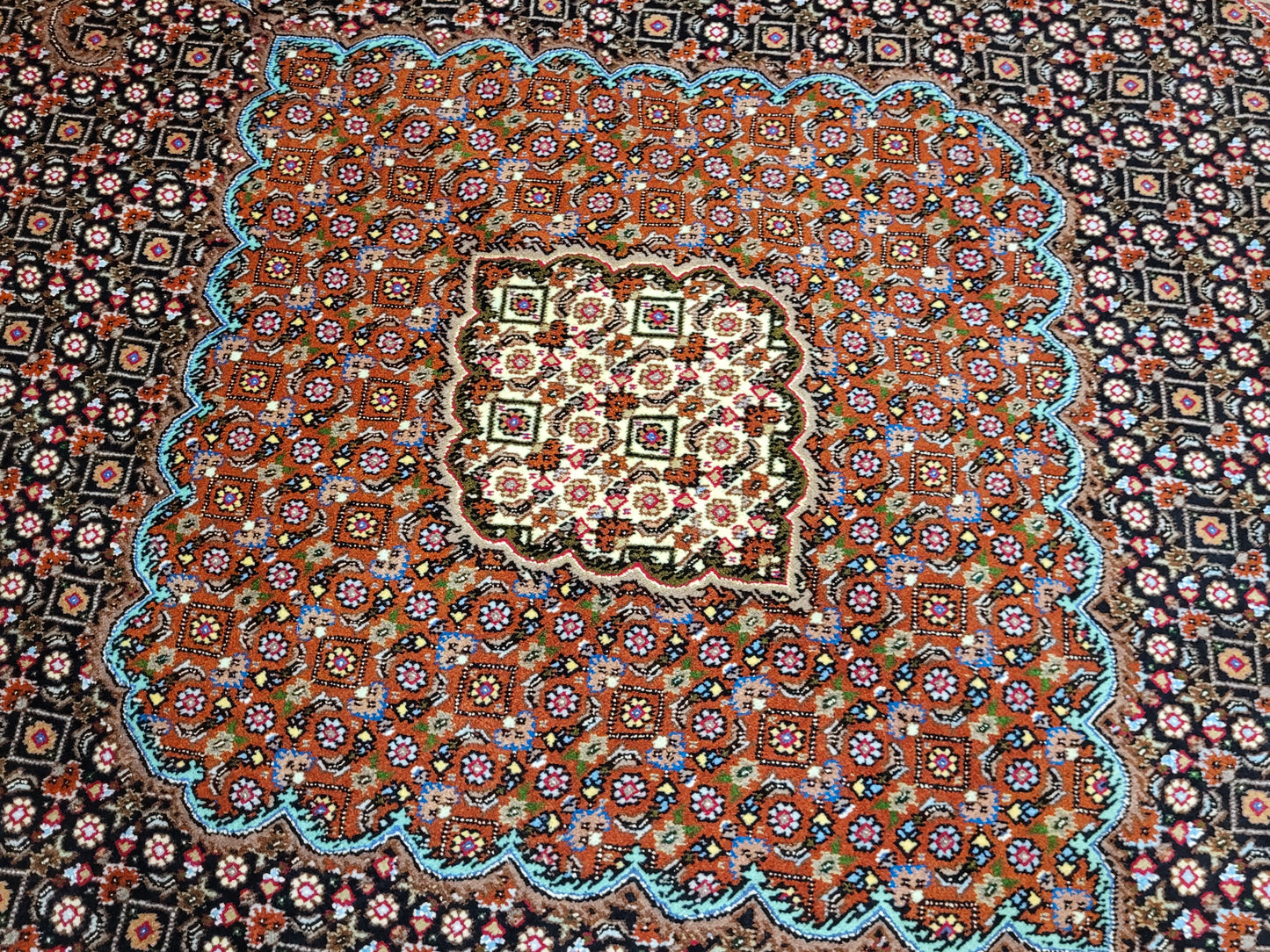 Täbriz Teppich 300x205 cm feine Wolle Medaillonmuster