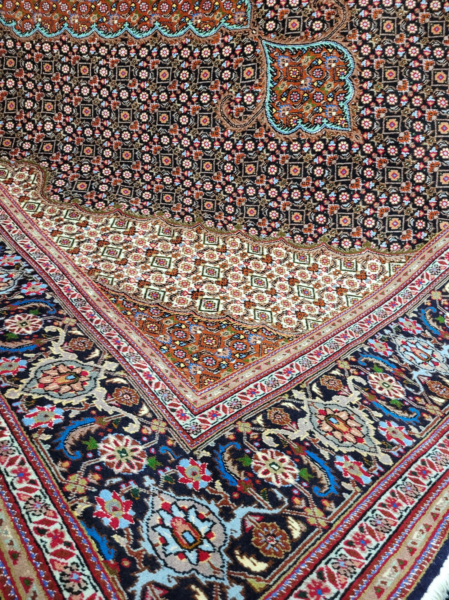 Täbriz Teppich 300x205 cm feine Wolle Medaillonmuster