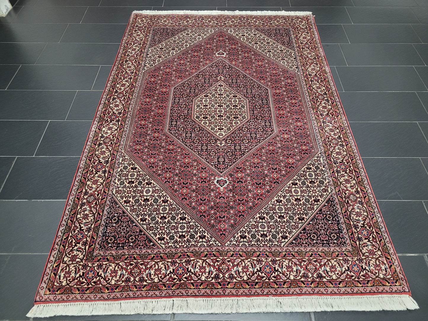 Bidjar Teppich 270x250 cm feine Korkwolle geometrisches Medaillon