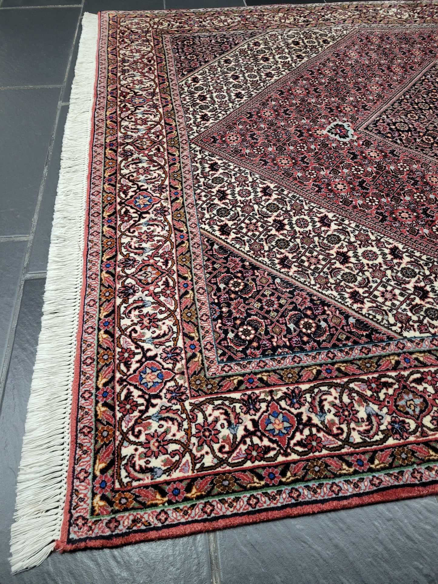 Bidjar Teppich 270x250 cm feine Korkwolle geometrisches Medaillon