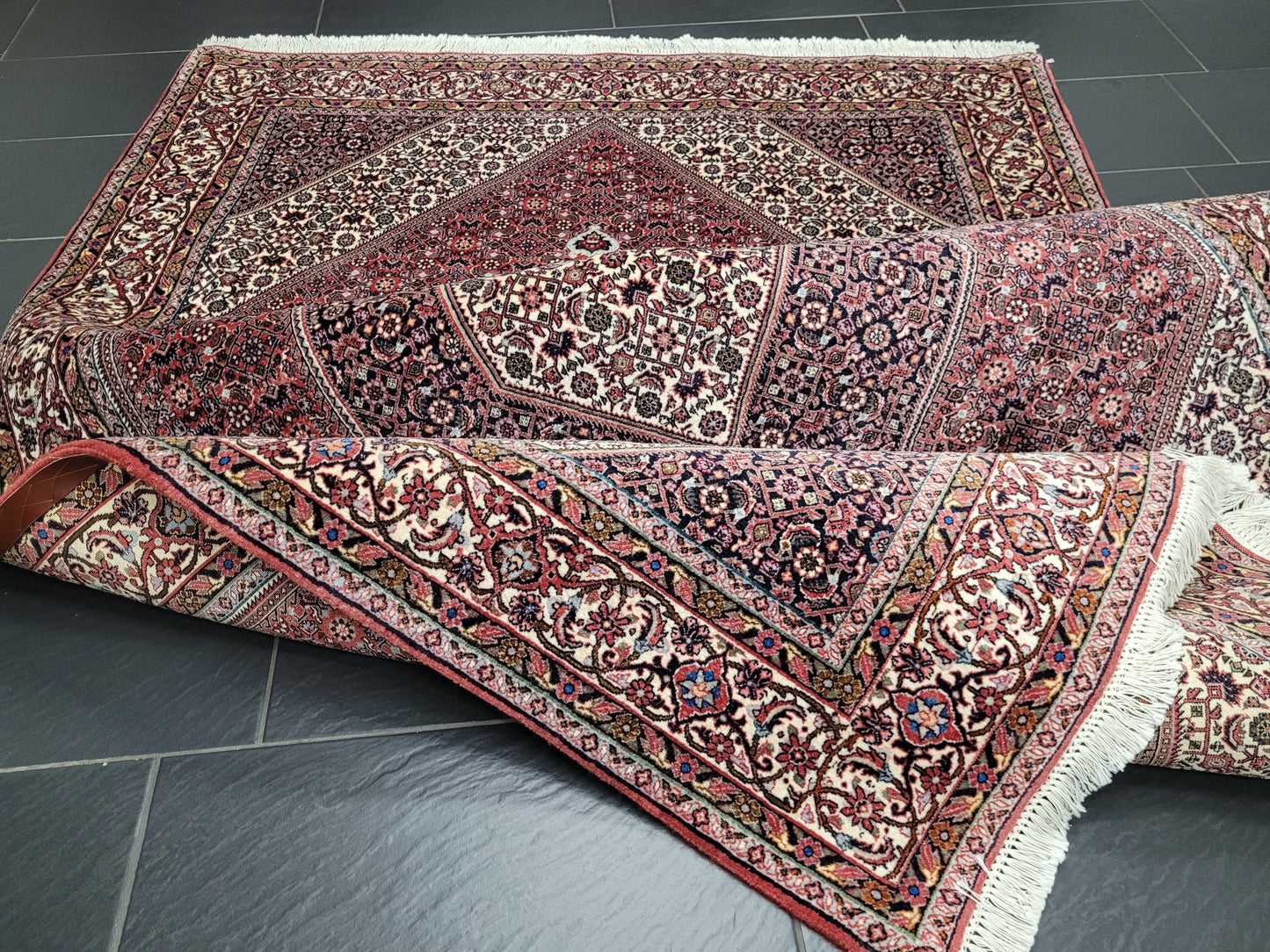 Bidjar Teppich 270x250 cm feine Korkwolle geometrisches Medaillon