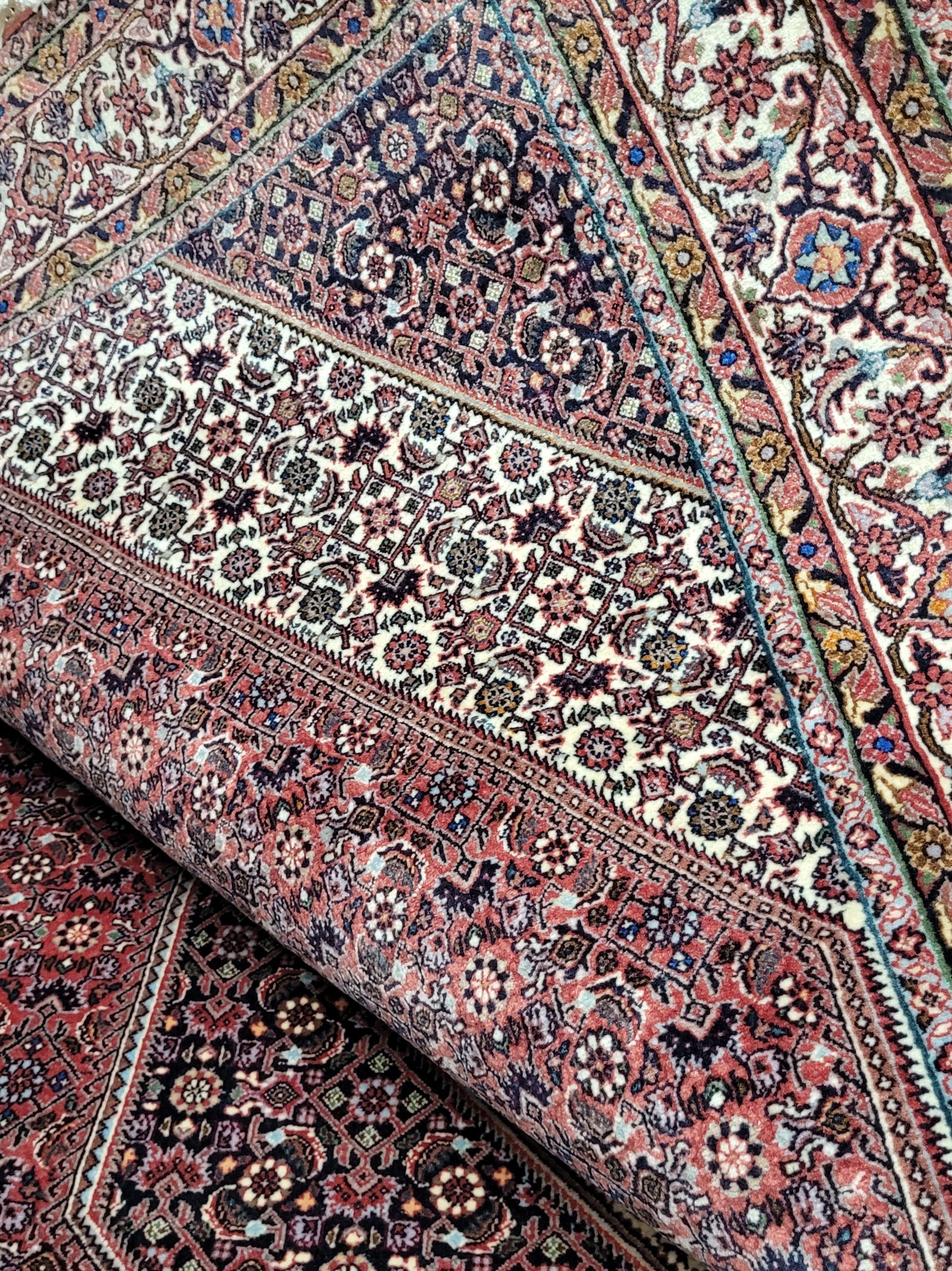 Bidjar Teppich 270x250 cm feine Korkwolle geometrisches Medaillon