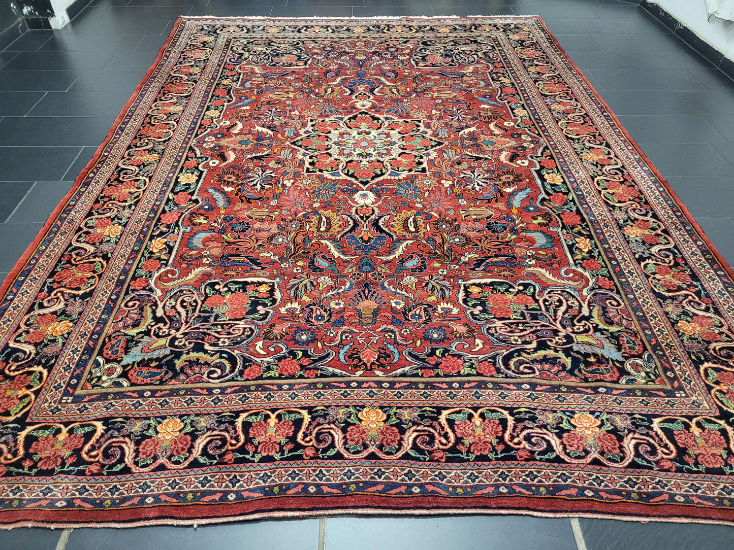 Bidjar Teppich 370x260 cm florales Rosenmuster kräftige Wolle