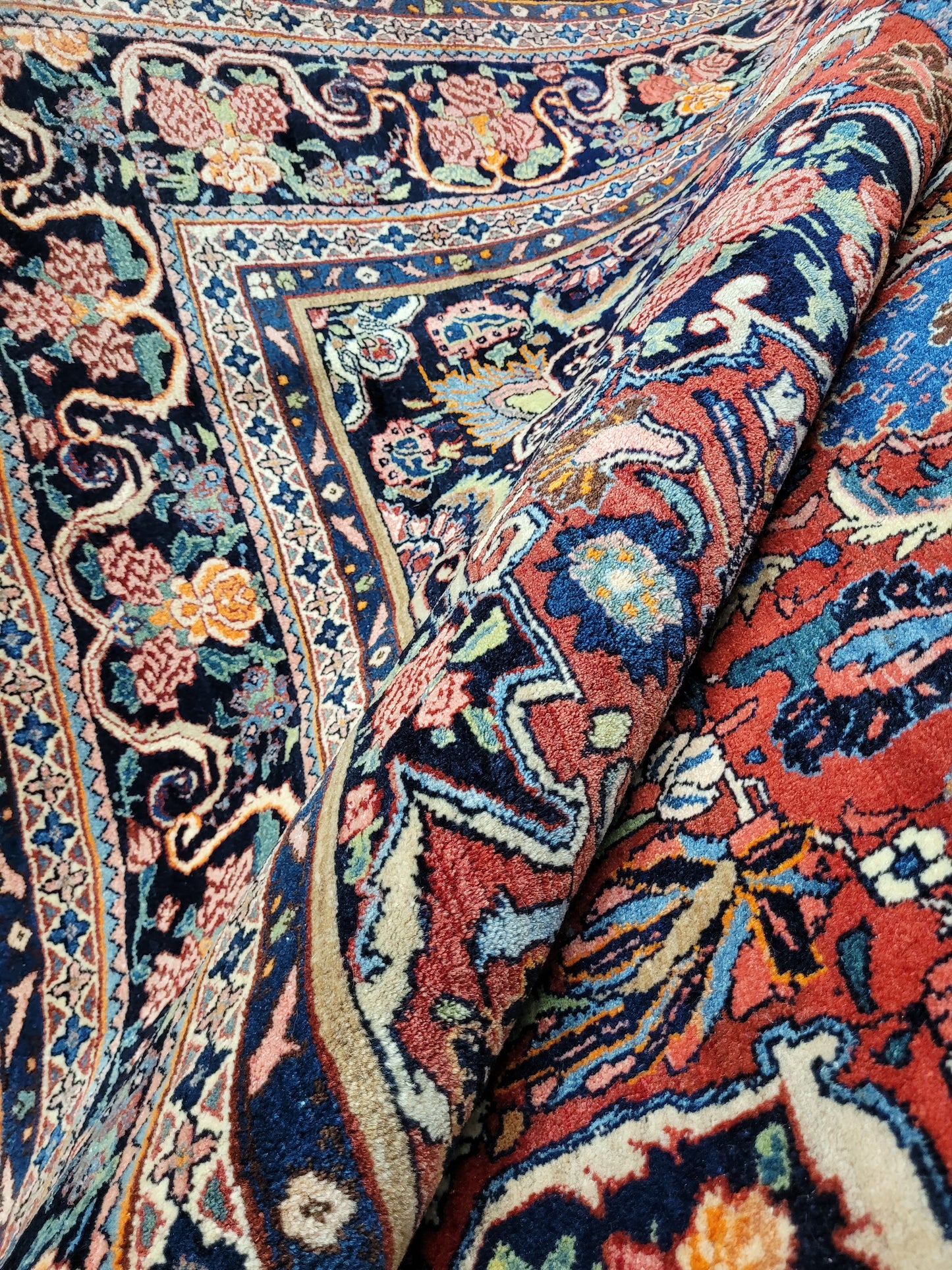 Bidjar Teppich 370x260 cm florales Rosenmuster kräftige Wolle