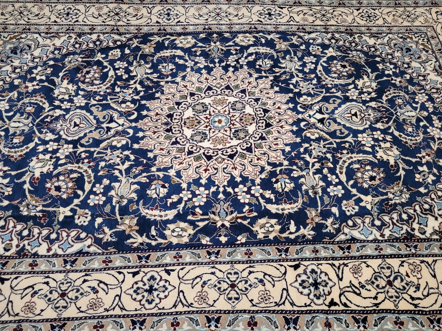 Nain Teppich 320x195 cm Wolle mit Seide feine Knüpfung