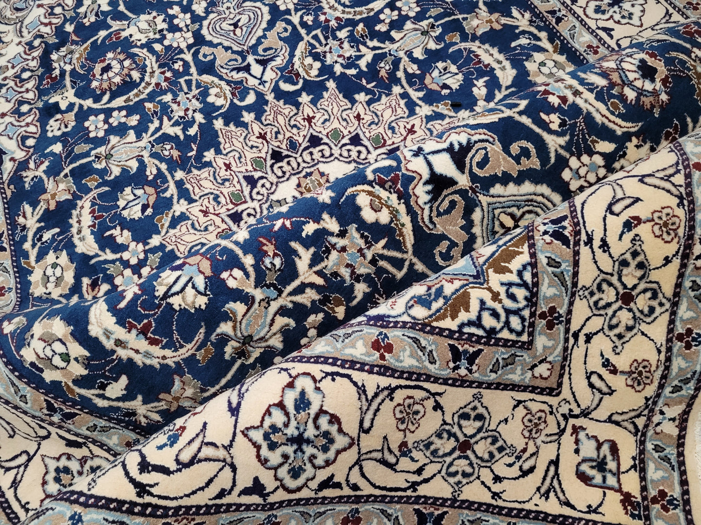 Nain Teppich 320x195 cm Wolle mit Seide feine Knüpfung