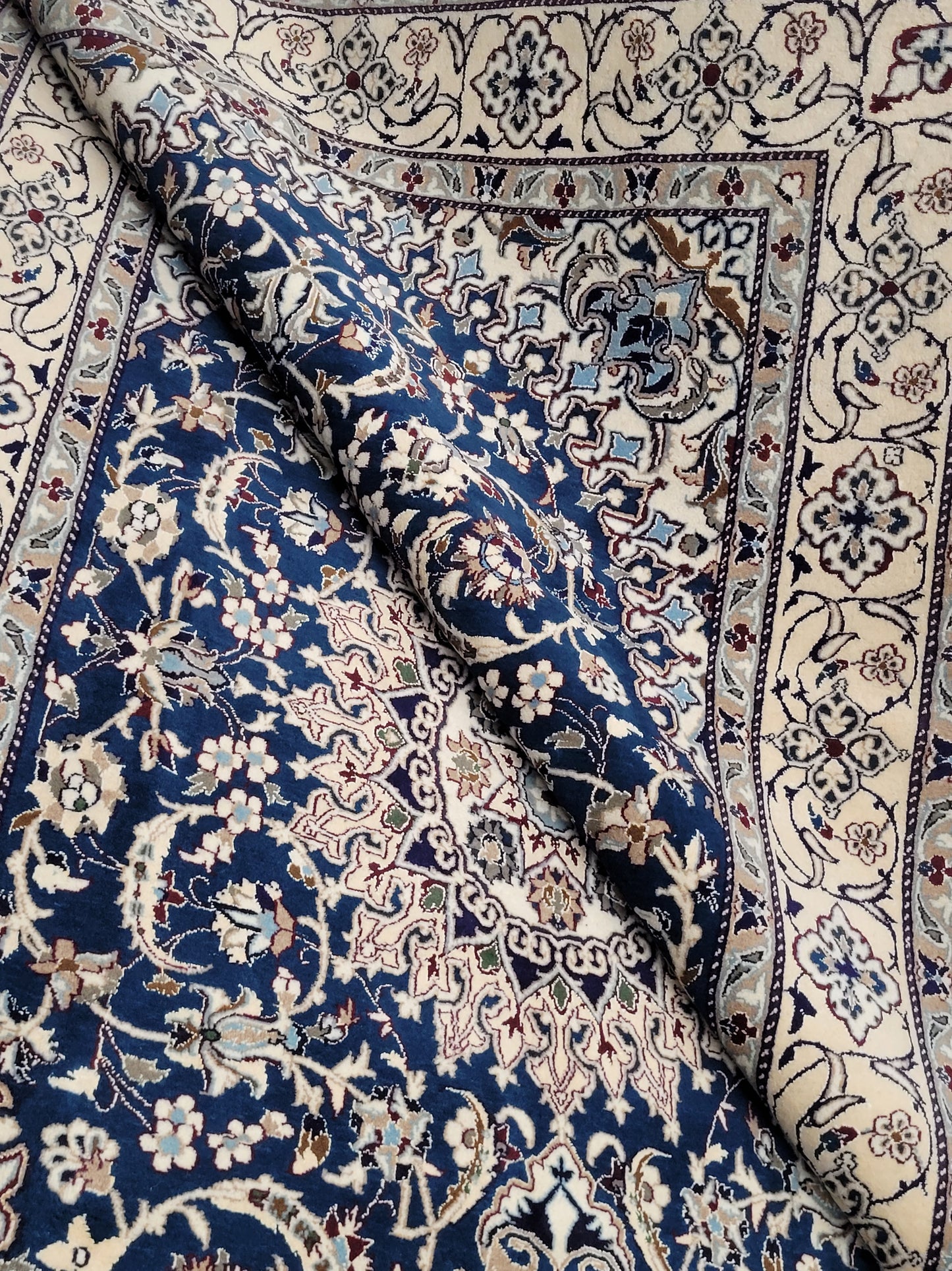 Nain Teppich 320x195 cm Wolle mit Seide feine Knüpfung