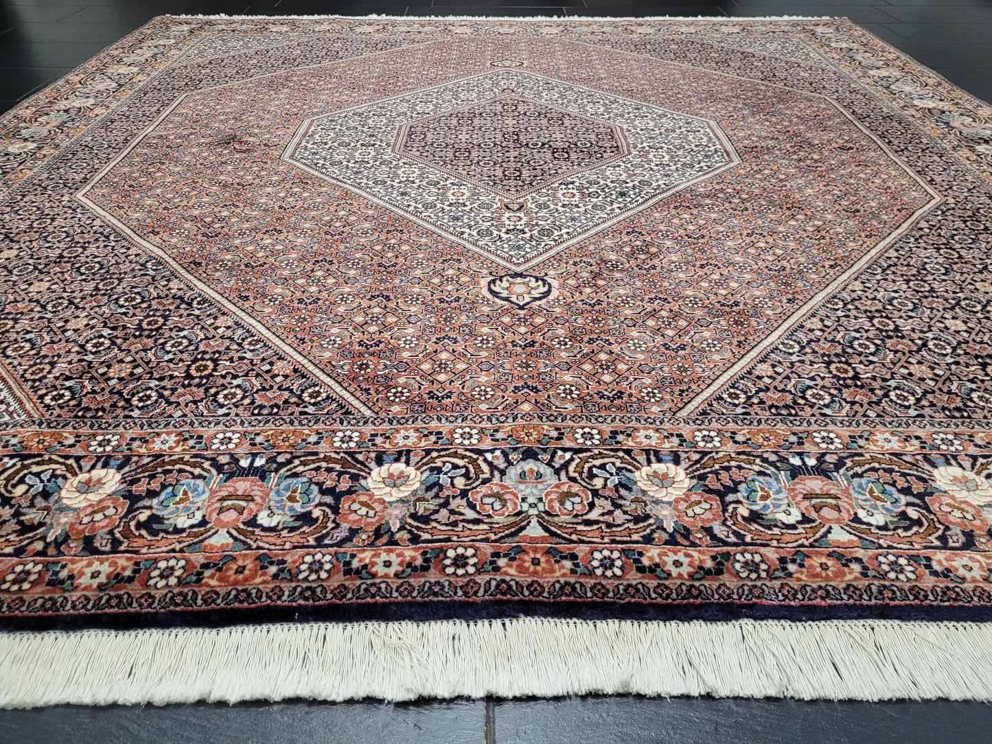 Bidjar Teppich 255x245 cm feine Korkwolle geometrisches Medaillon