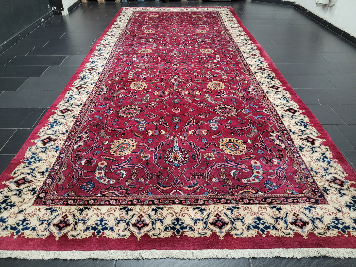 Masched Teppich 500x220 cm florales Muster kräftige Wolle seltenes Stück