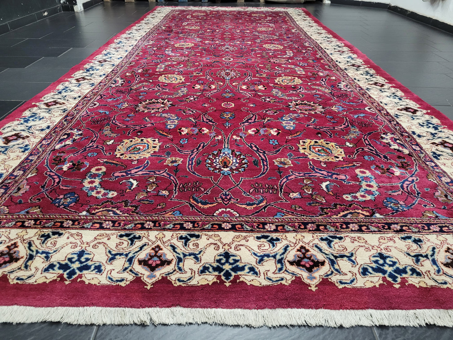 Masched Teppich 500x220 cm florales Muster kräftige Wolle seltenes Stück