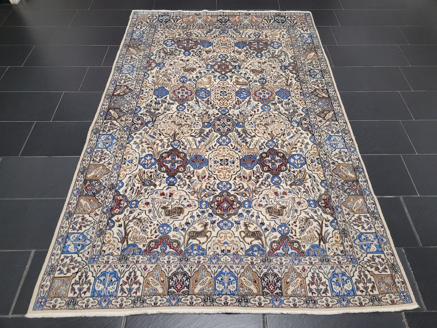 Nain Teppich 200x175 cm feine Korkwolle mit Seide Jagdmotiv