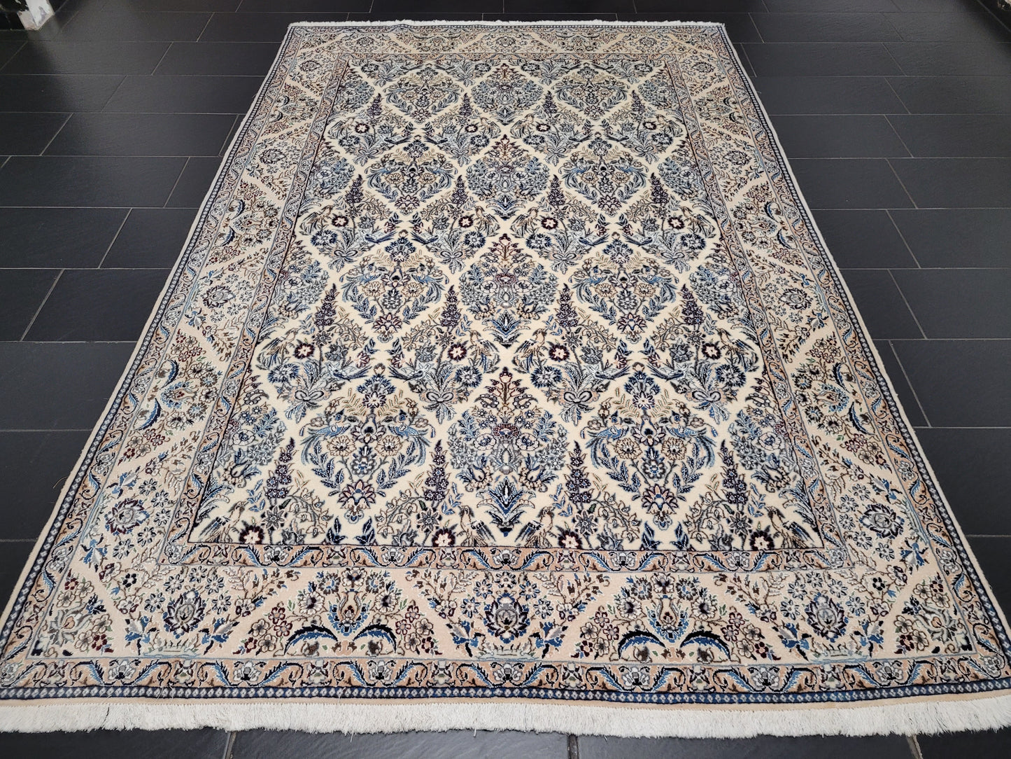 Nain Teppich 300x200 cm feine Korkwolle mit Seide – Vogel- und Blumenmotiv