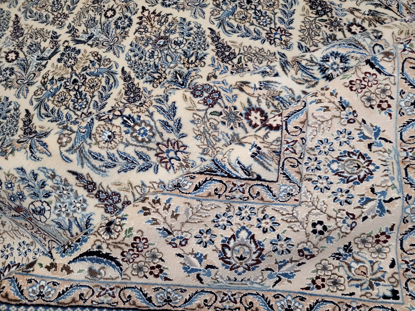 Nain Teppich 300x200 cm feine Korkwolle mit Seide – Vogel- und Blumenmotiv