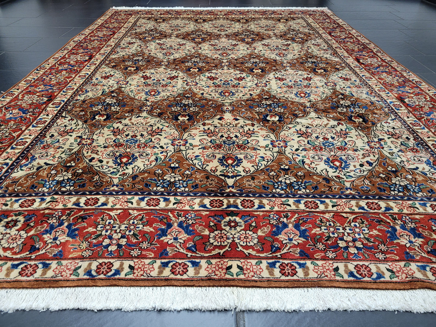 Keshan Teppich Korkwolle florales Medaillonmuster 290x200 cm