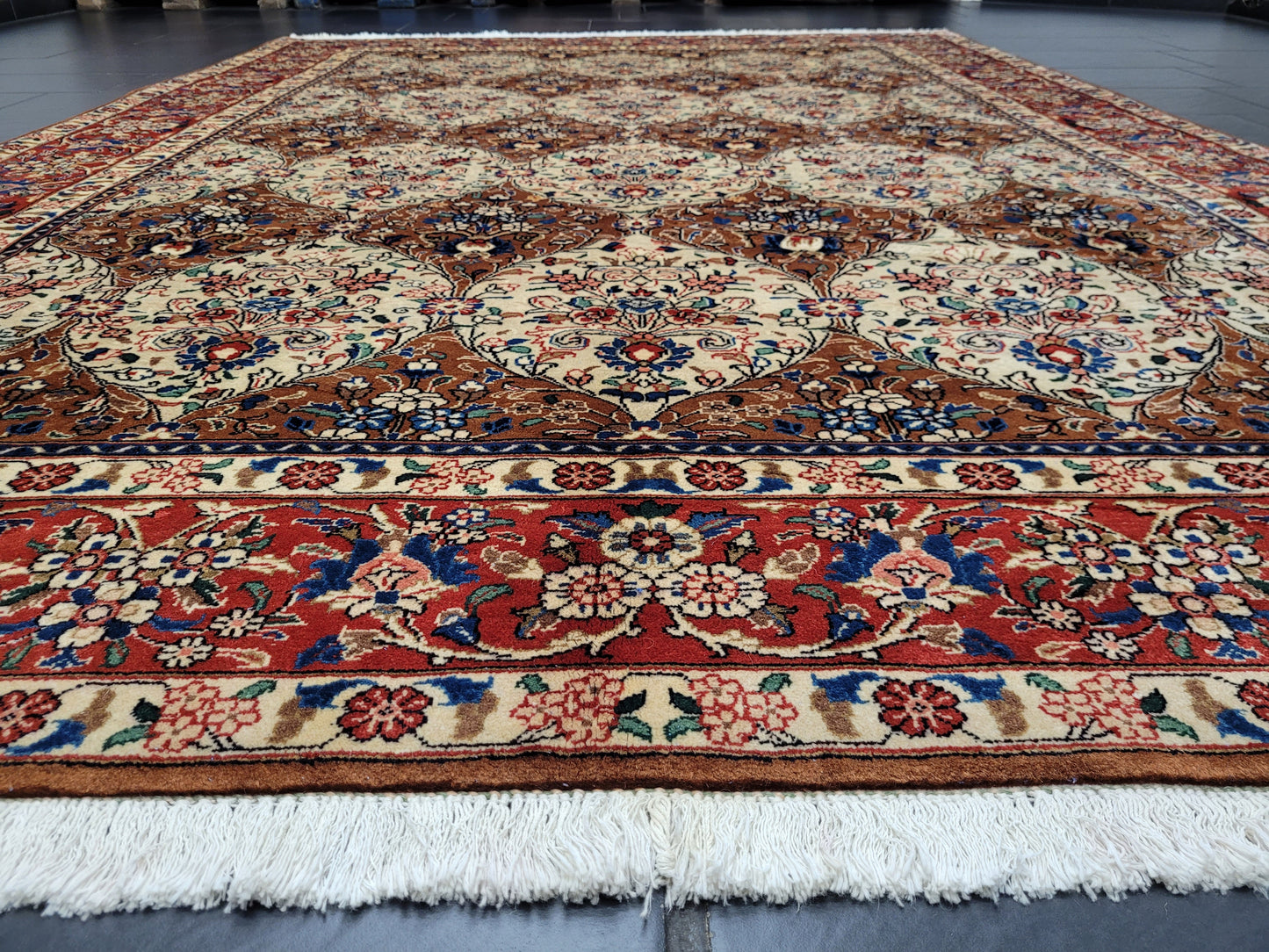 Keshan Teppich Korkwolle florales Medaillonmuster 290x200 cm