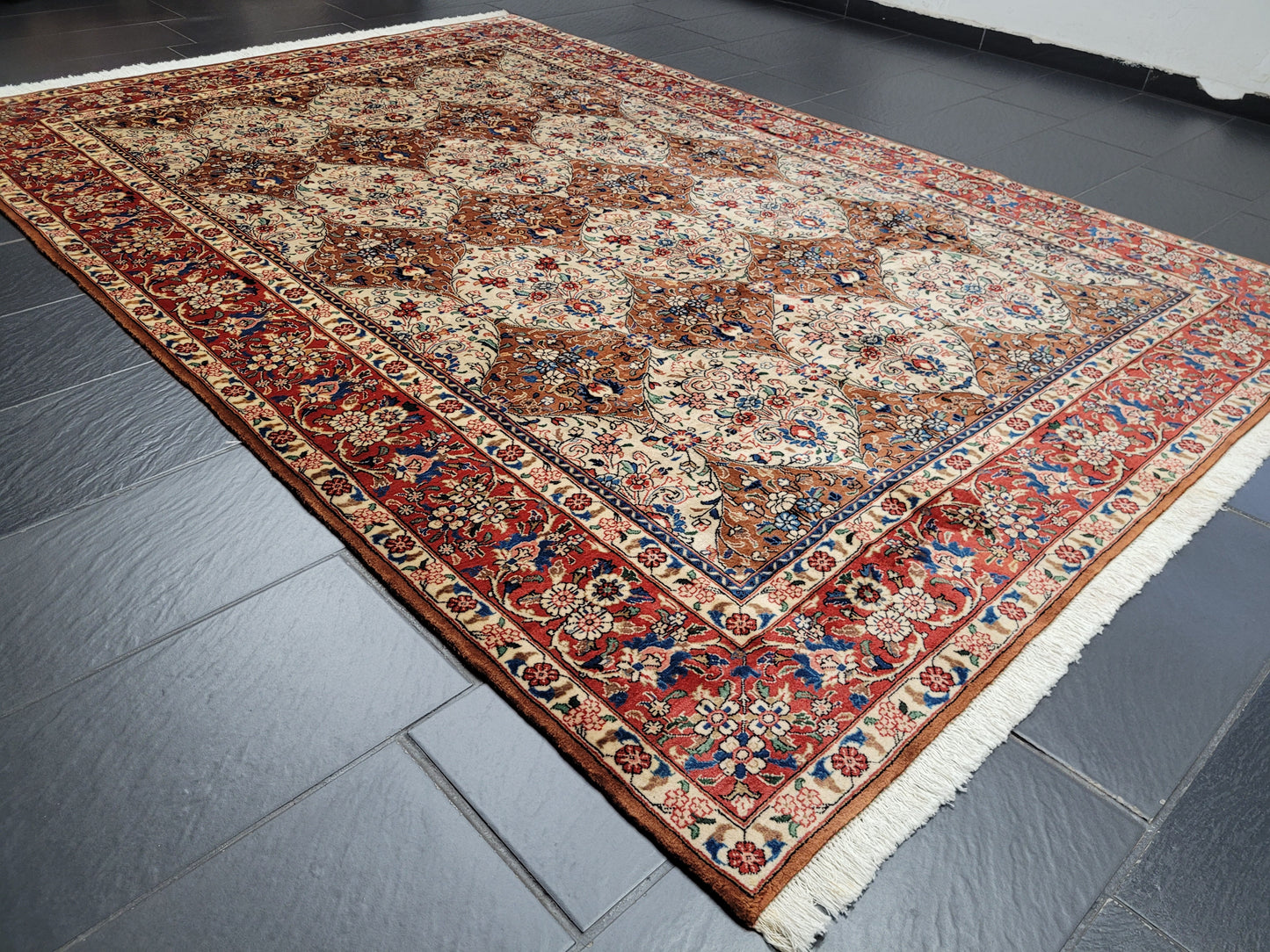 Keshan Teppich Korkwolle florales Medaillonmuster 290x200 cm