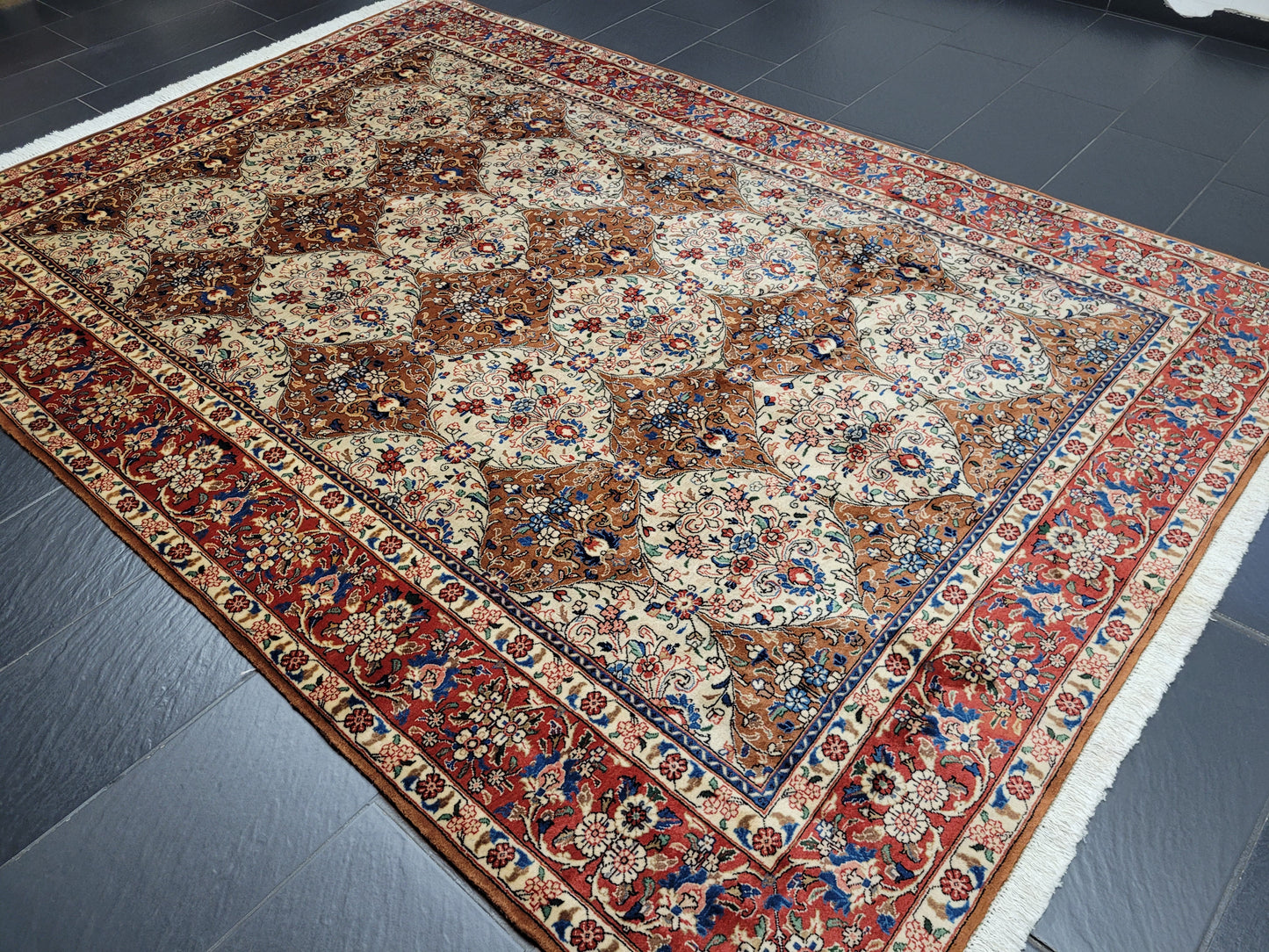 Keshan Teppich Korkwolle florales Medaillonmuster 290x200 cm