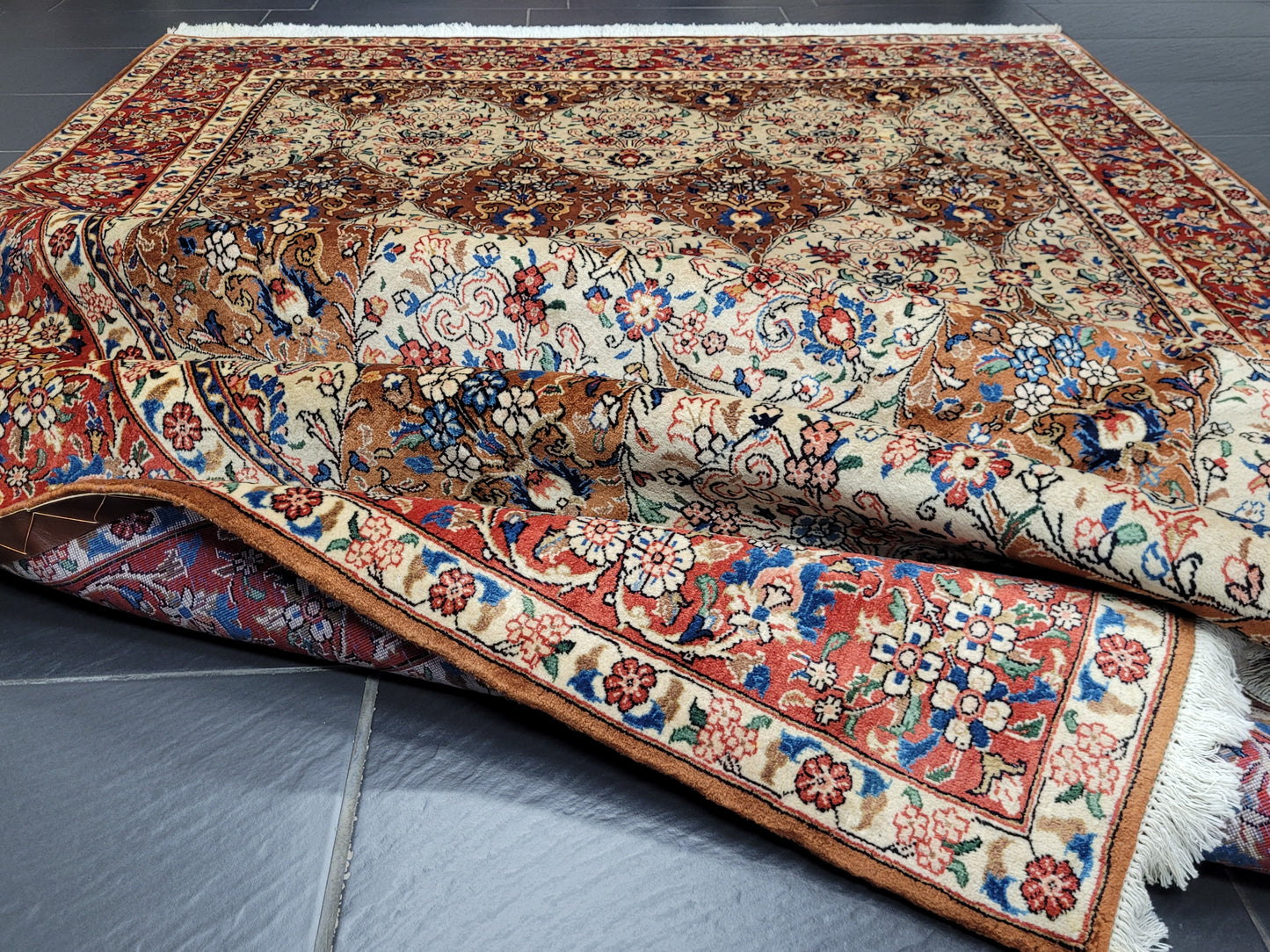 Keshan Teppich Korkwolle florales Medaillonmuster 290x200 cm