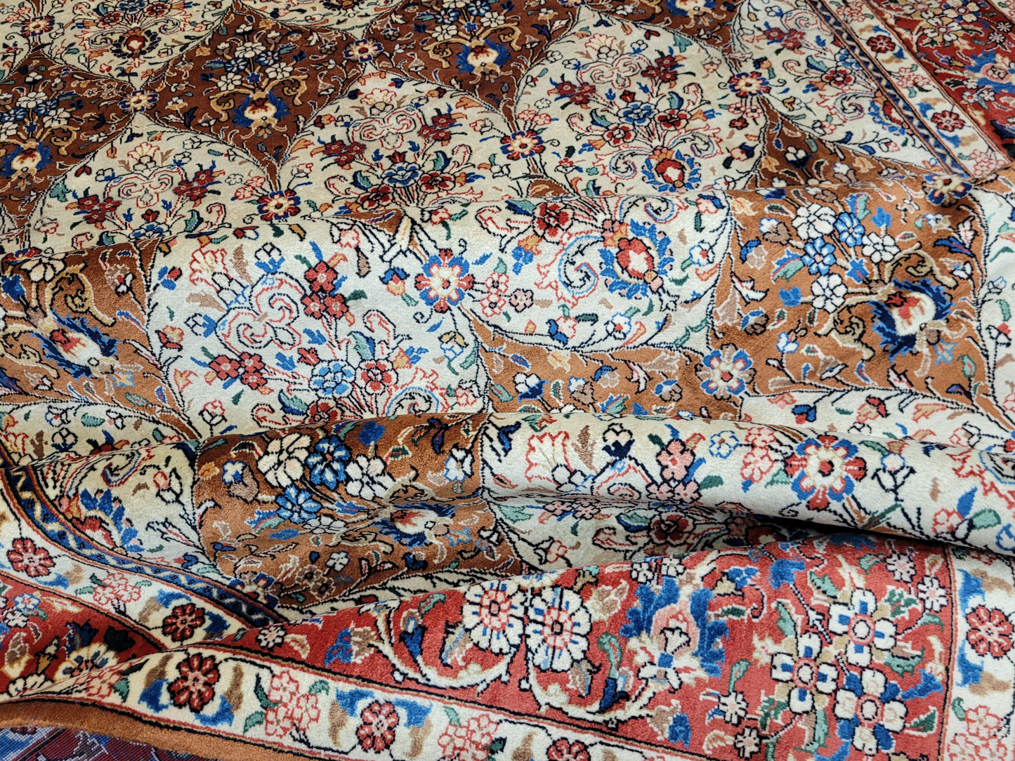 Keshan Teppich Korkwolle florales Medaillonmuster 290x200 cm