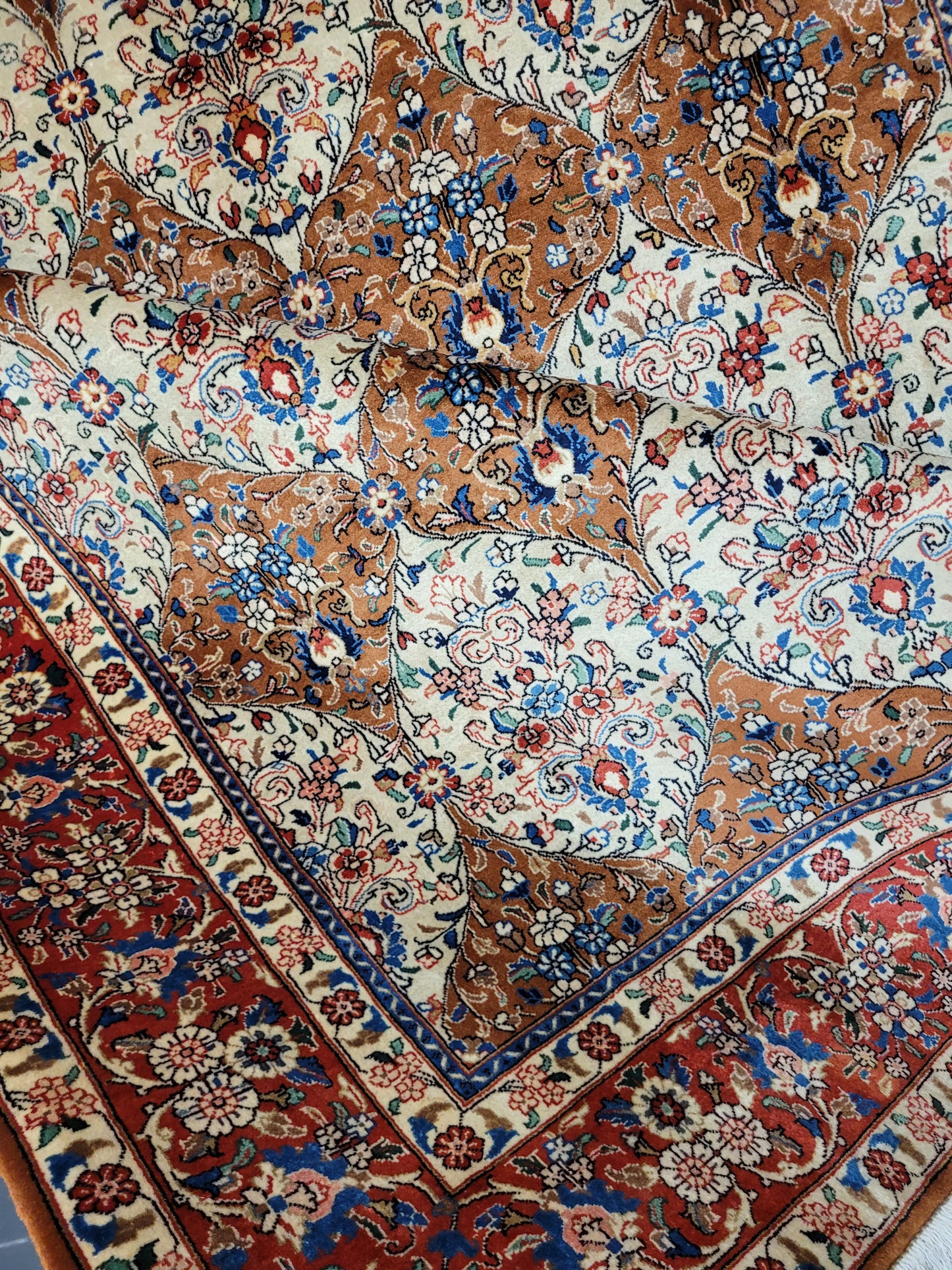 Keshan Teppich Korkwolle florales Medaillonmuster 290x200 cm