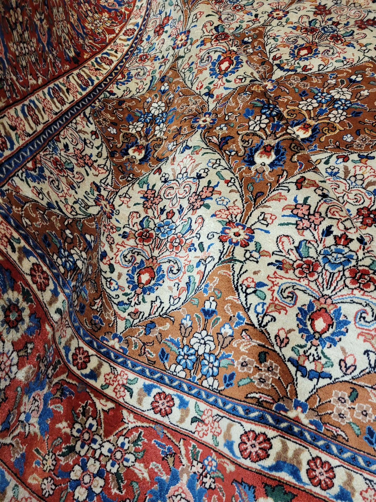 Keshan Teppich Korkwolle florales Medaillonmuster 290x200 cm