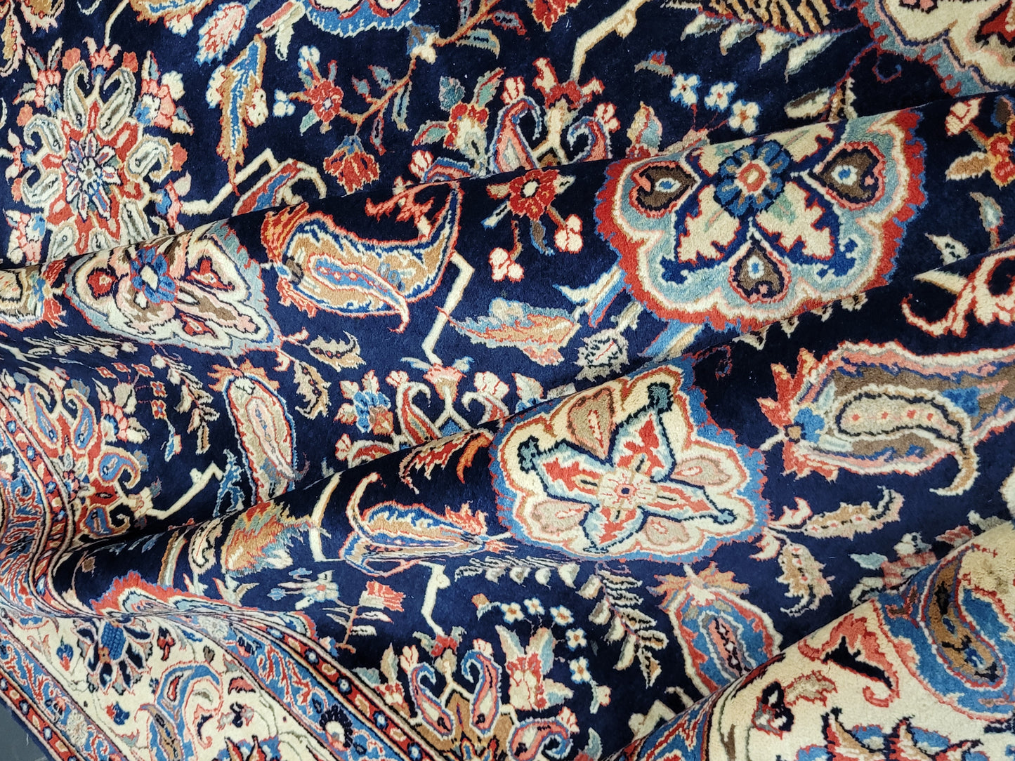 Sarough Teppich Korkwolle florales Design 370x270 cm