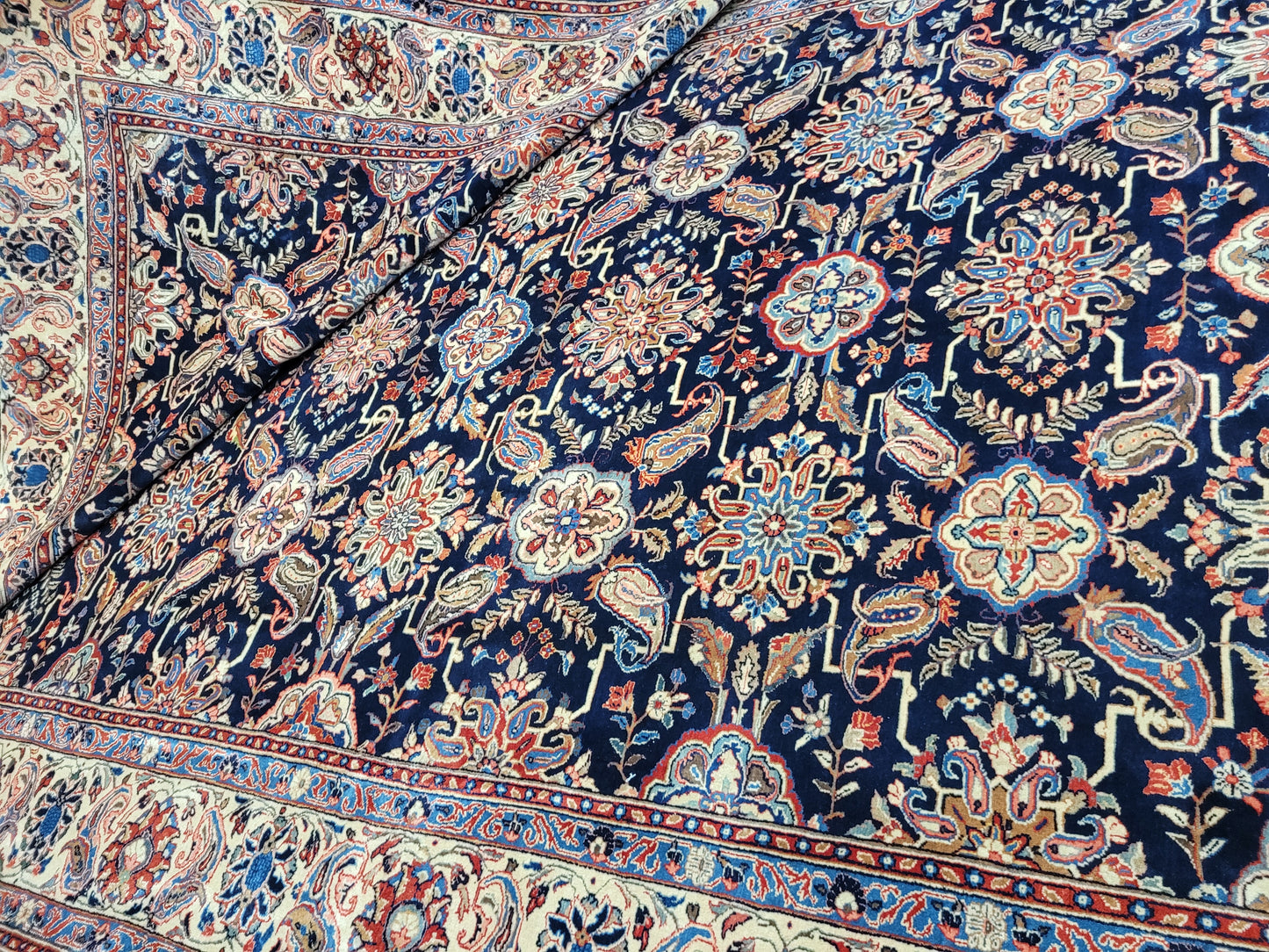 Sarough Teppich Korkwolle florales Design 370x270 cm