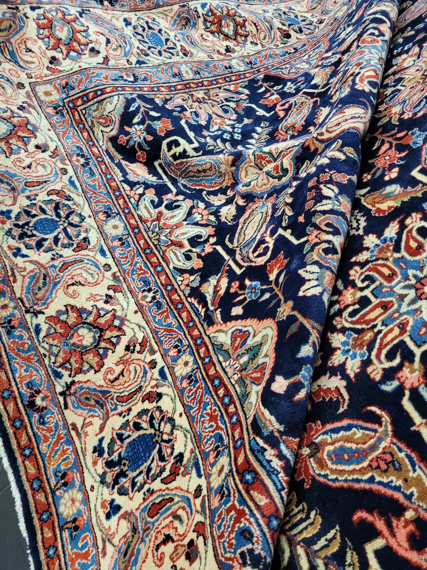 Sarough Teppich Korkwolle florales Design 370x270 cm