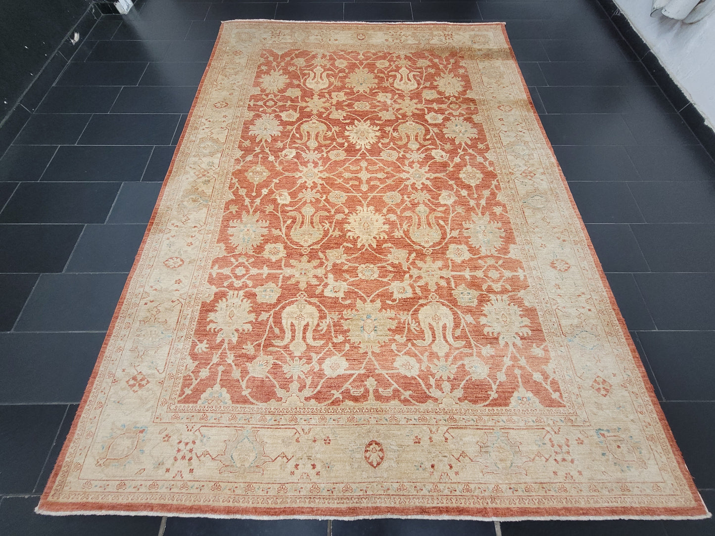 Ziegler Teppich handgeknüpft florales Design 340x250 cm