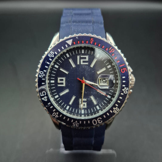 Sportliche Herren Uhr mit blauem Silikonarmband – Wasserdicht und robust