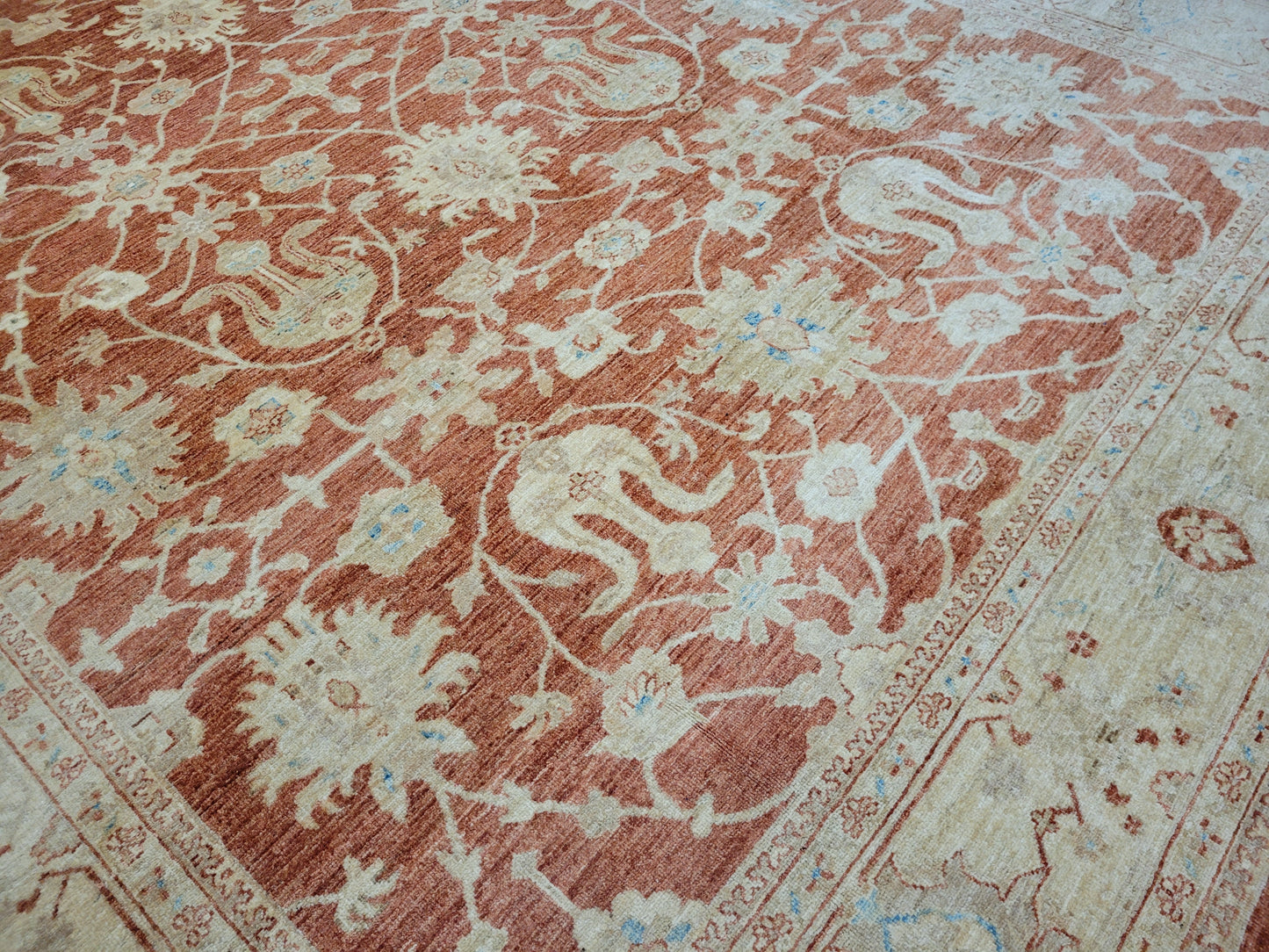 Ziegler Teppich handgeknüpft florales Design 340x250 cm