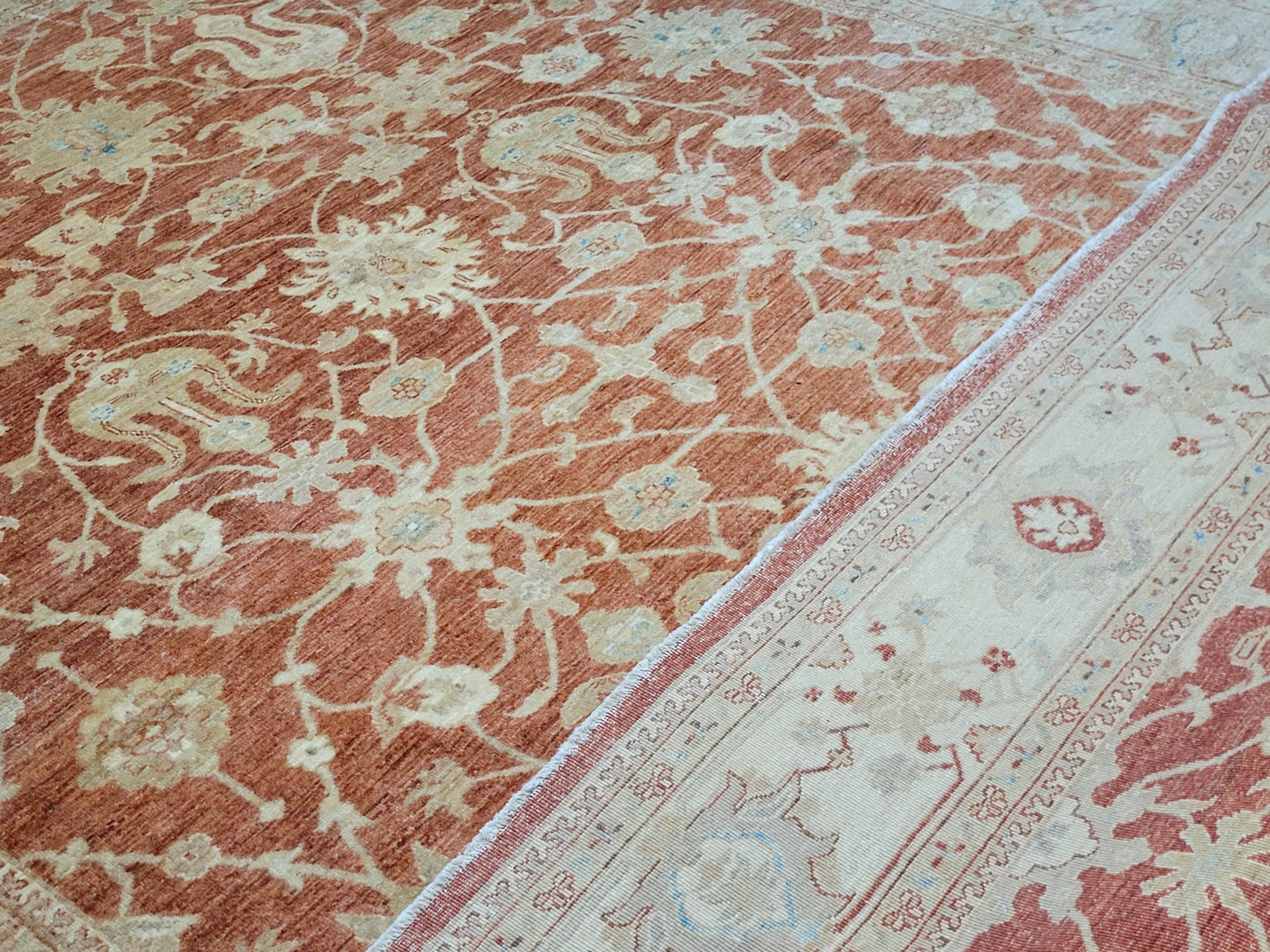 Ziegler Teppich handgeknüpft florales Design 340x250 cm