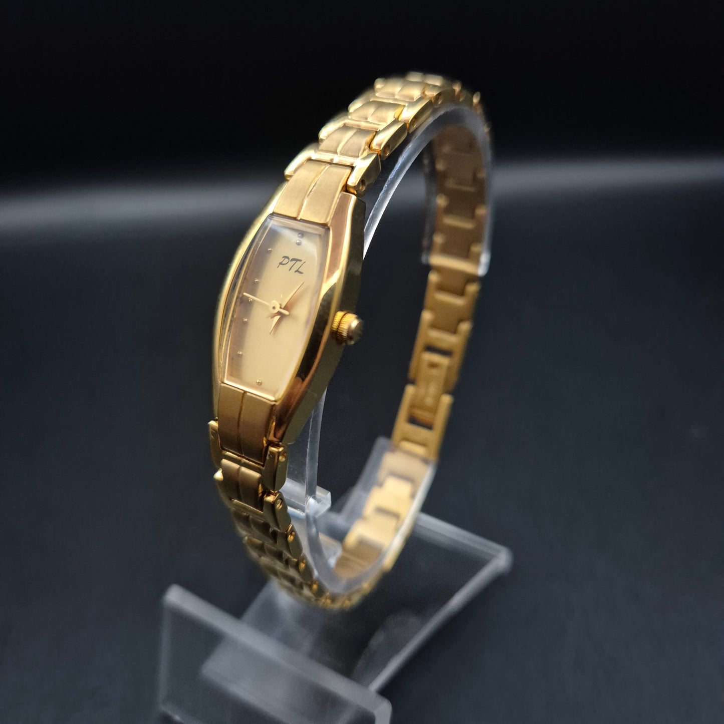 PTL Damen Uhr – Goldene Edelstahl Uhr mit schlankem, femininen Design