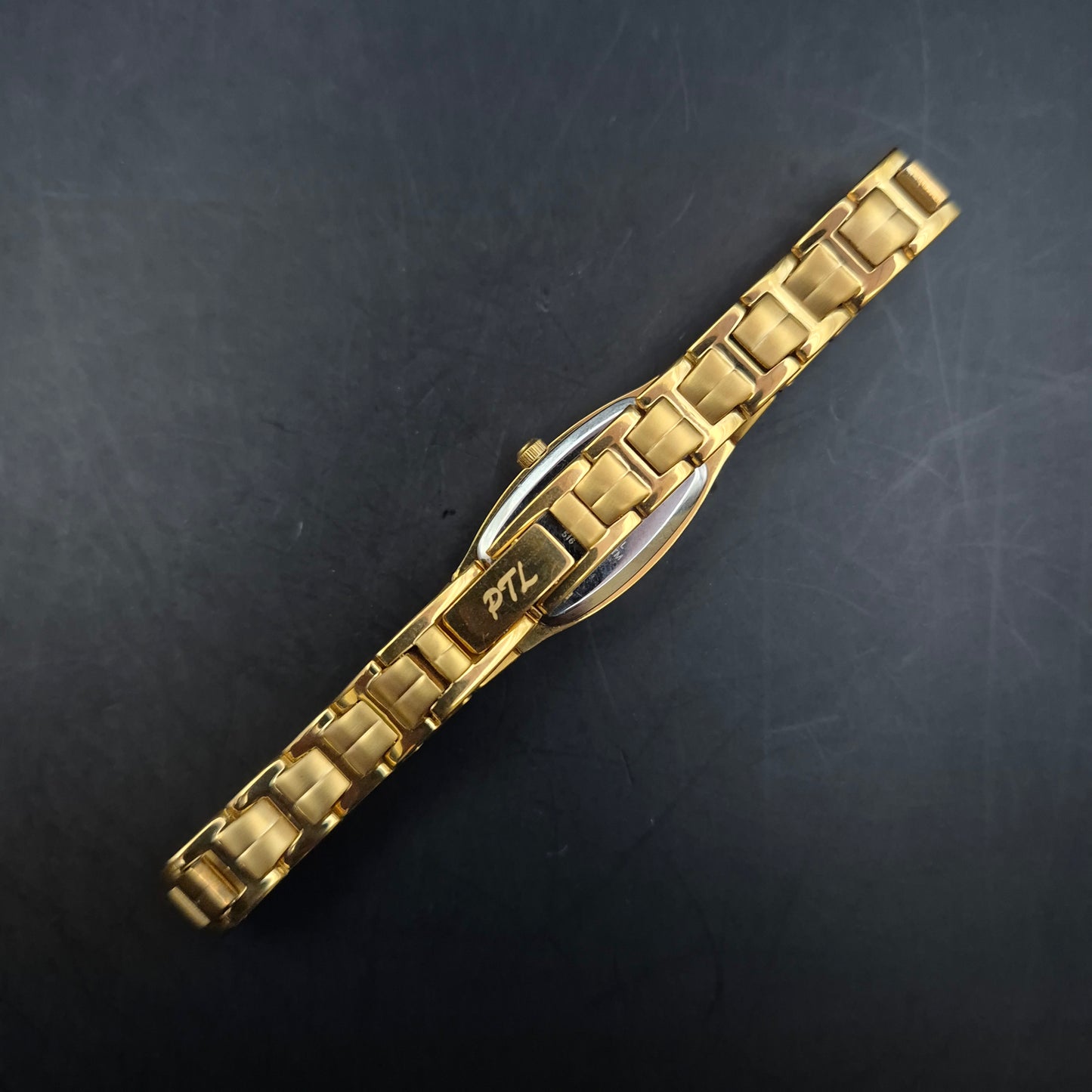 PTL Damen Uhr – Goldene Edelstahl Uhr mit schlankem, femininen Design