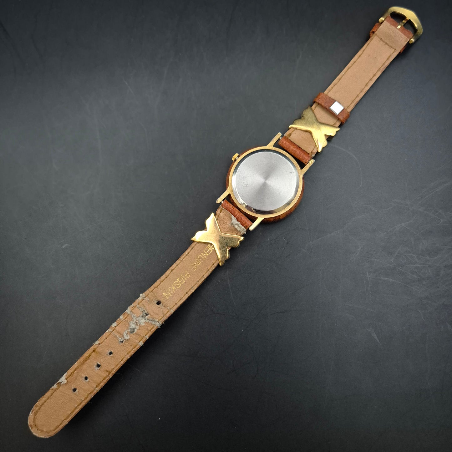 Holzoptik Damen Uhr – Vintage Stil mit braunem Lederarmband