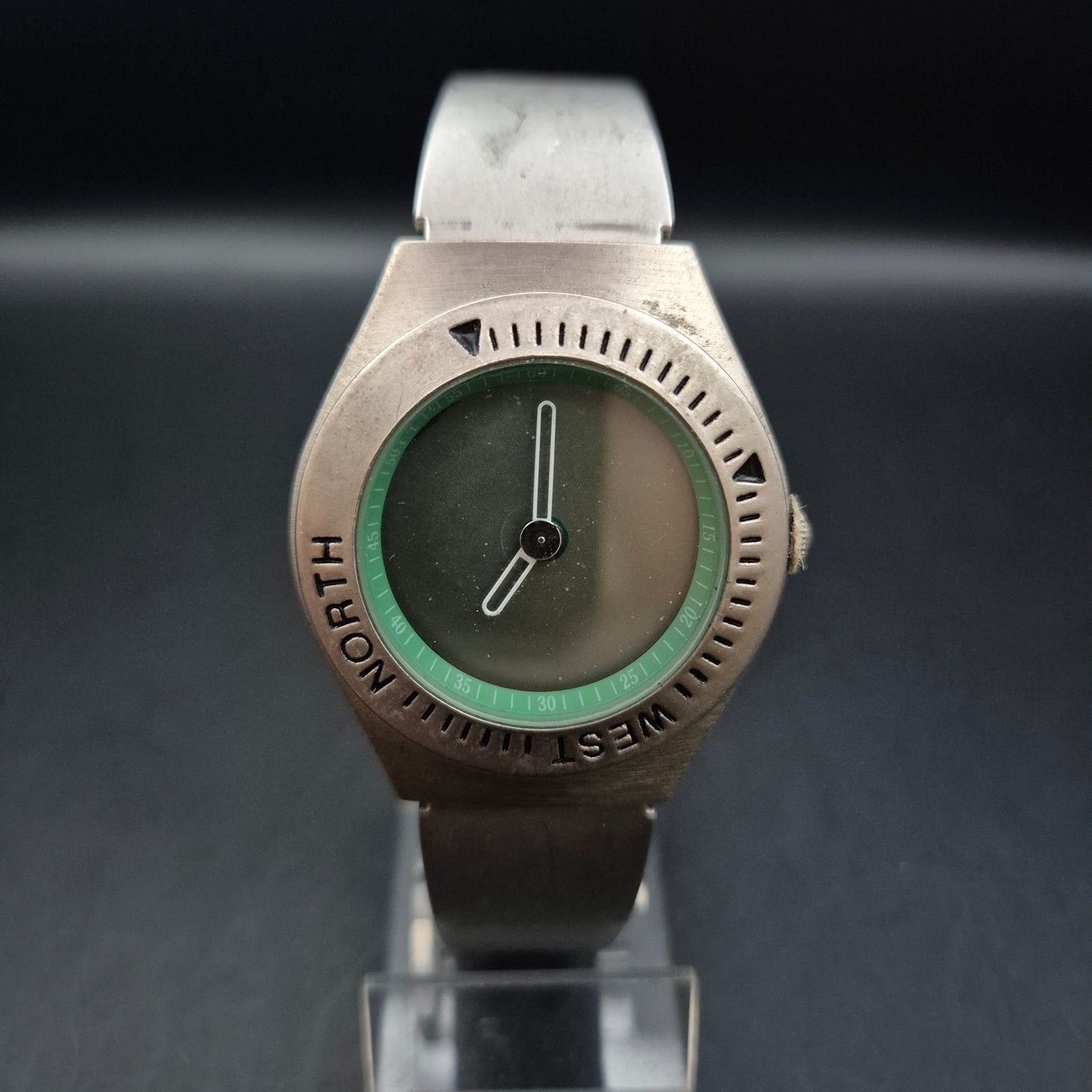 Rolven Herren Uhr – Edelstahl Design mit grünem Zifferblatt