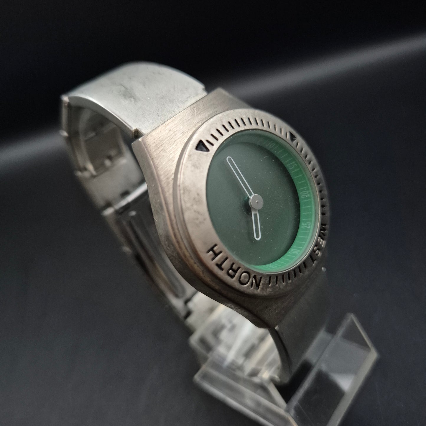 Rolven Herren Uhr – Edelstahl Design mit grünem Zifferblatt