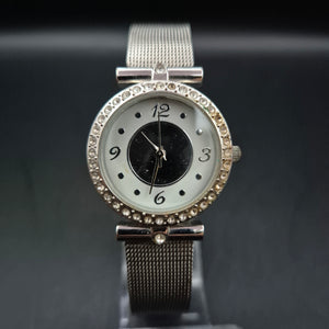 LBVYR Damen Uhr – Silberne Mesh Uhr mit Strassrand