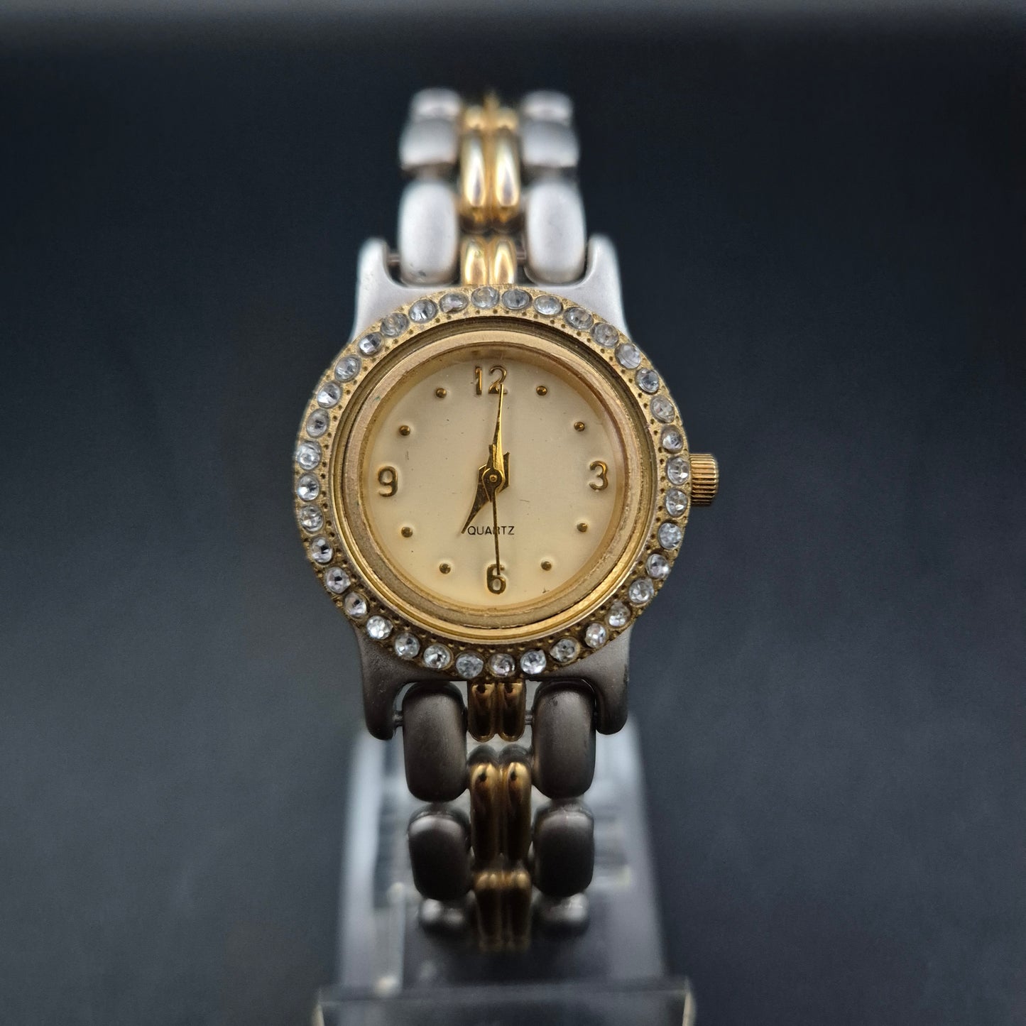 Damen Uhr – Zweifarbige Strass-Uhr im eleganten Vintage-Stil