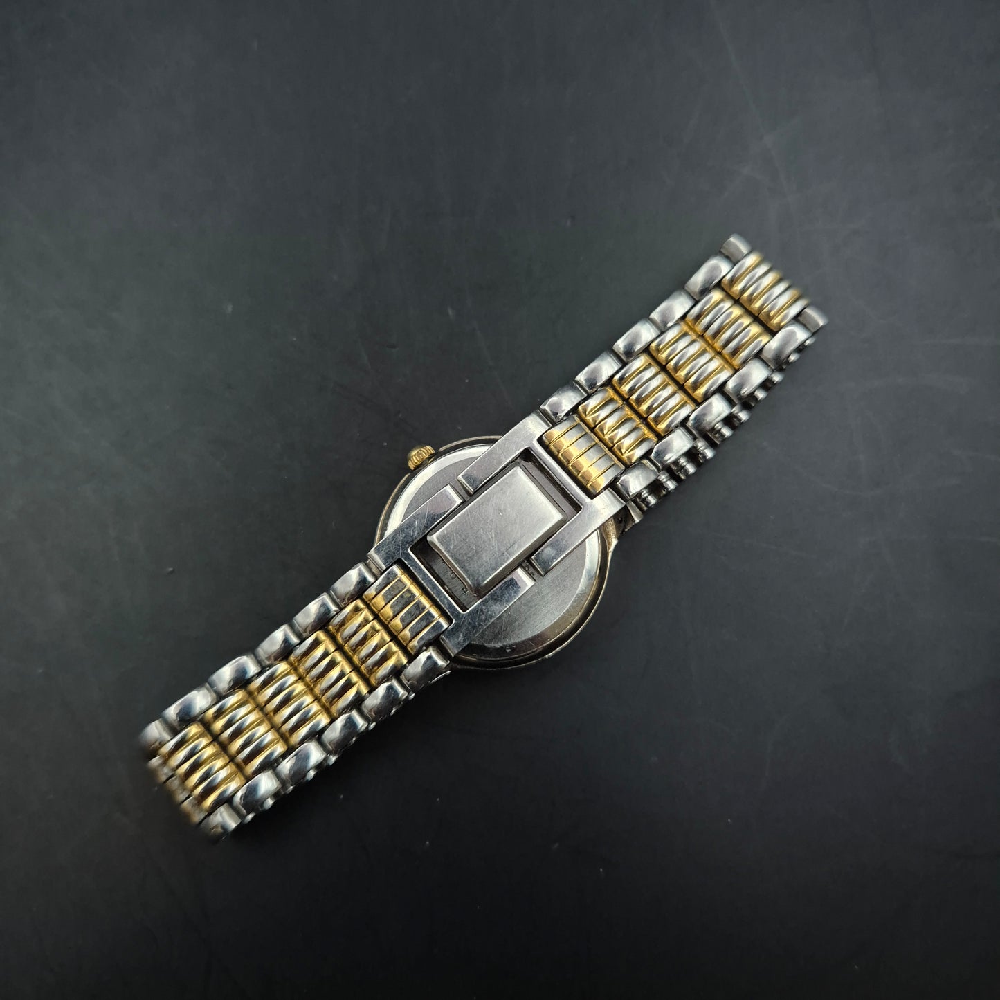 ADEC Damen Uhr – Zweifarbige Edelstahl Uhr mit Datumsanzeige