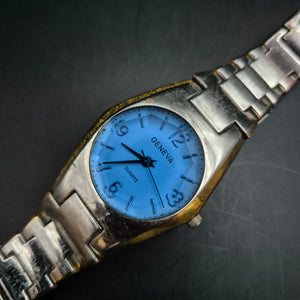 GENEVA Damen Uhr – Edelstahlgehäuse mit blauem Zifferblatt