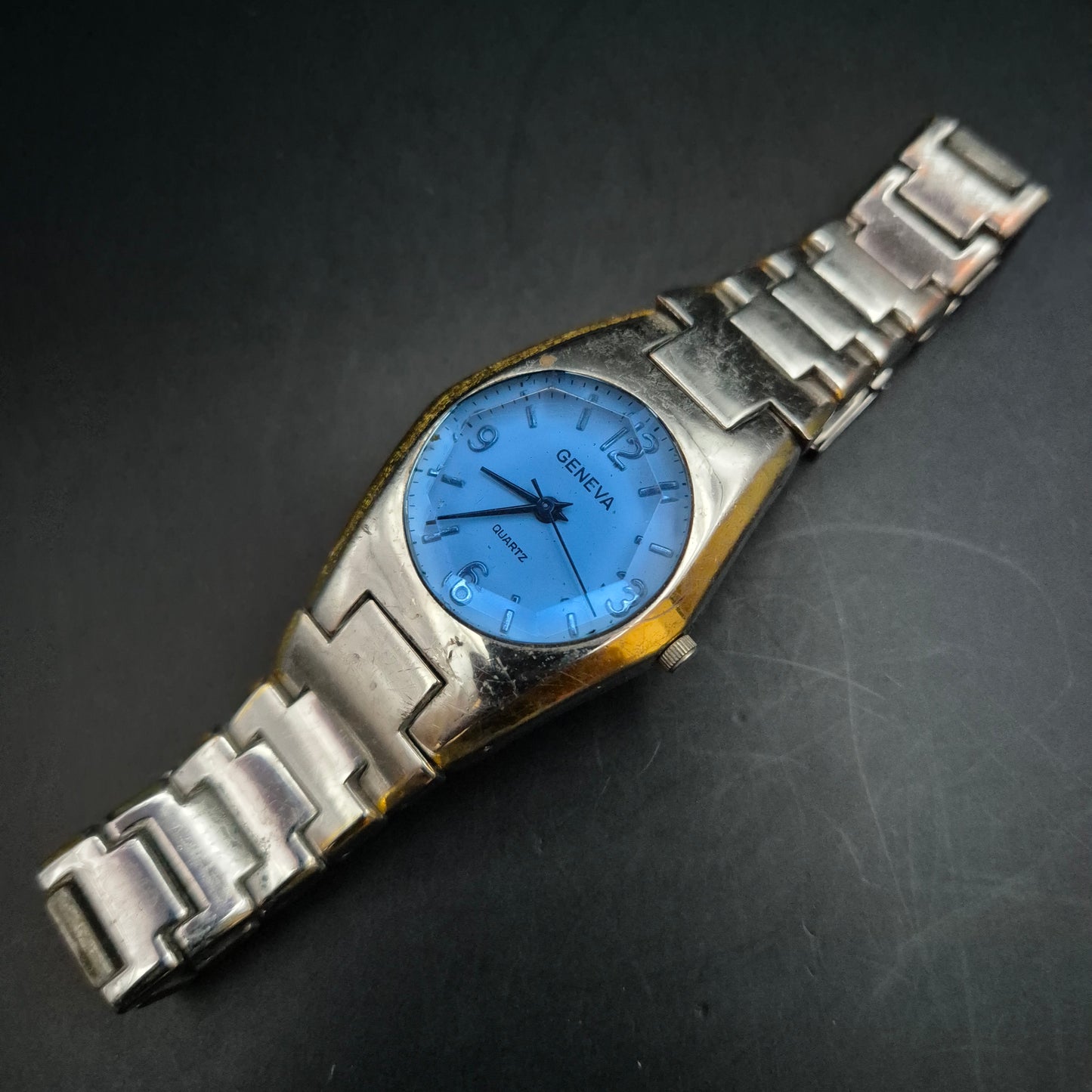 GENEVA Damen Uhr – Edelstahlgehäuse mit blauem Zifferblatt