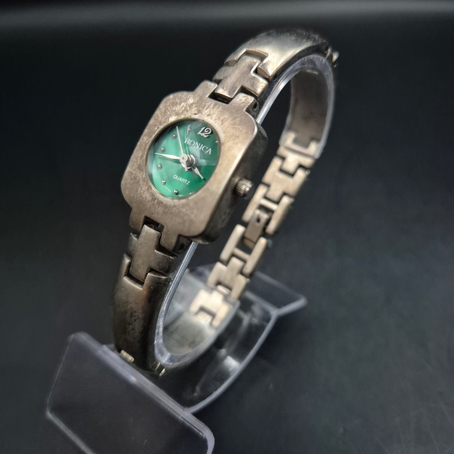 RONICA Damen Uhr – Vintage Edelstahl Design mit grünem Zifferblatt