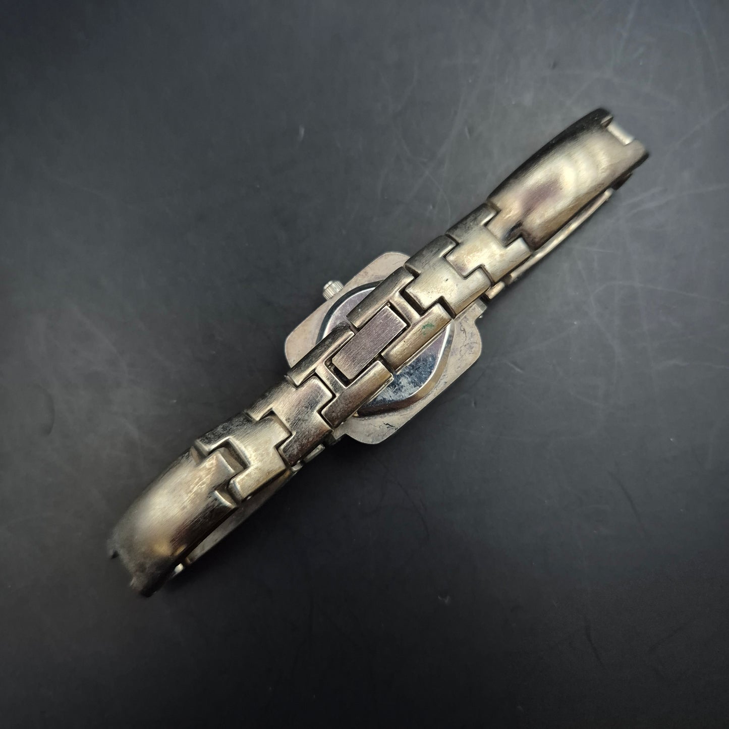 RONICA Damen Uhr – Vintage Edelstahl Design mit grünem Zifferblatt