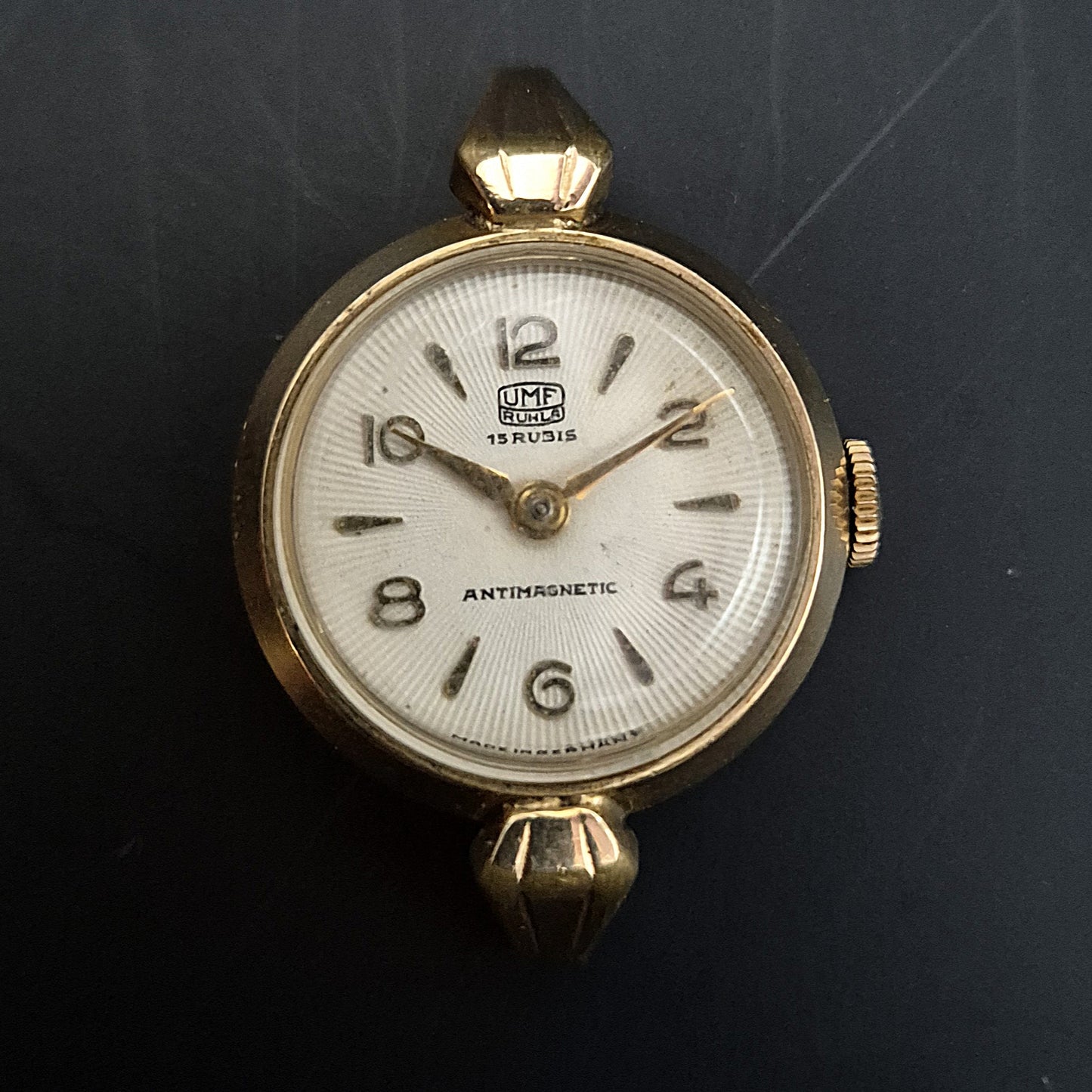 Vintage UME Damen Uhr – Handaufzug mit 17 Jewels (defekt)