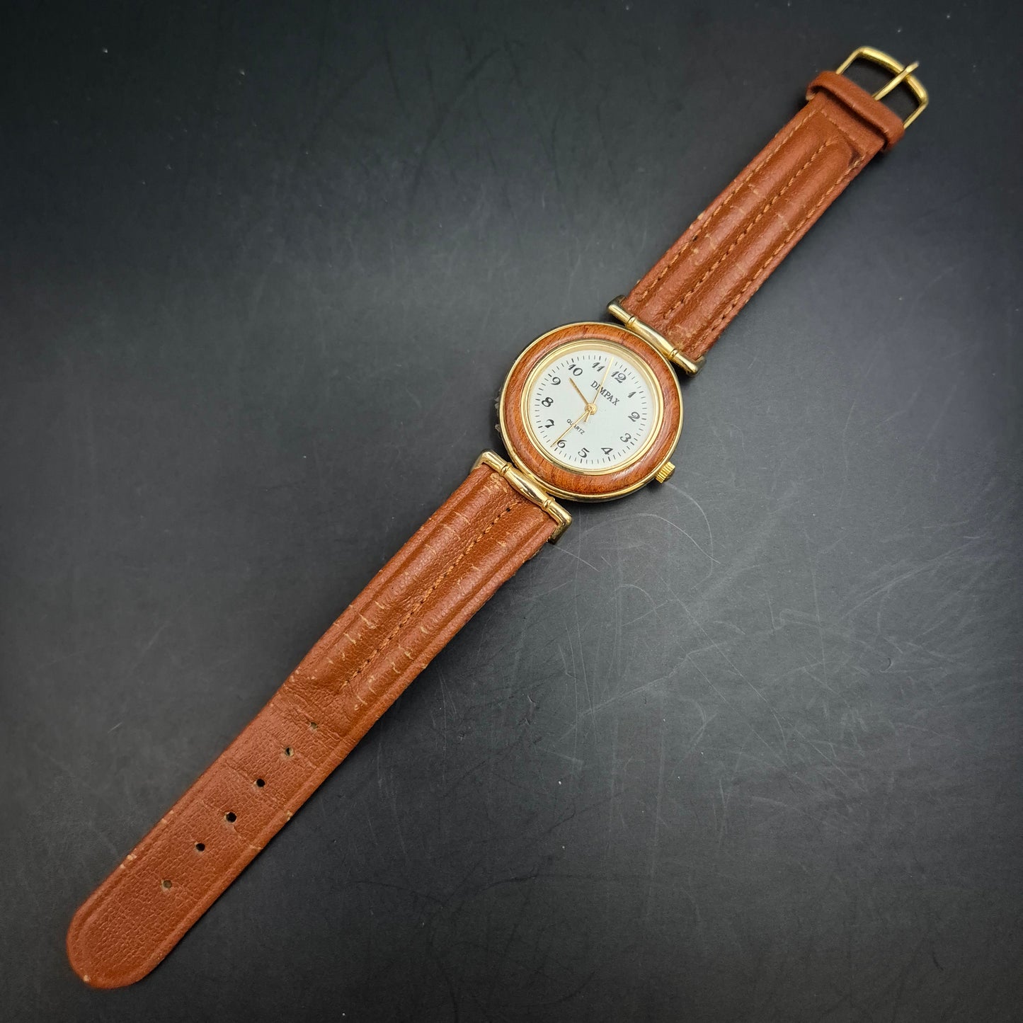 Dimpex Damen Uhr mit Holz-Akzenten und braunem Lederband