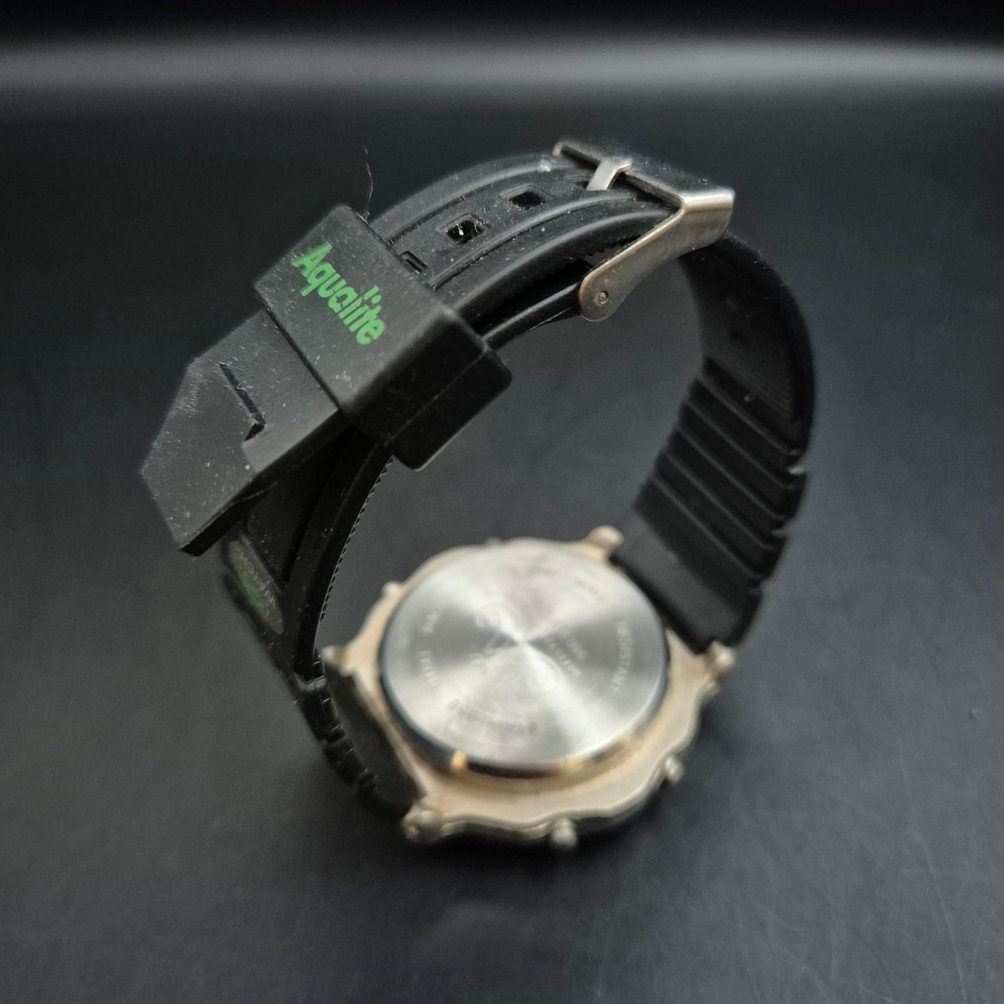 Vintage Aqualite Herren Uhr – Sportlich Digital mit robustem Band